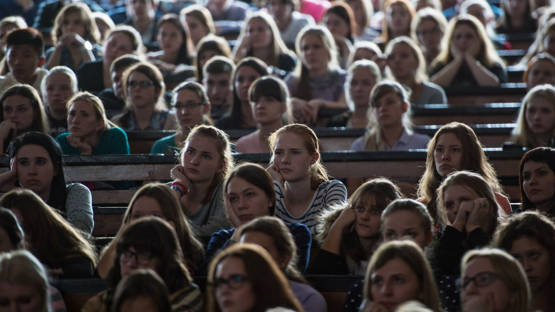 Студенты Московского Государственного педагогического университета во время занятий - РИА Новости, 1920, 02.09.2021