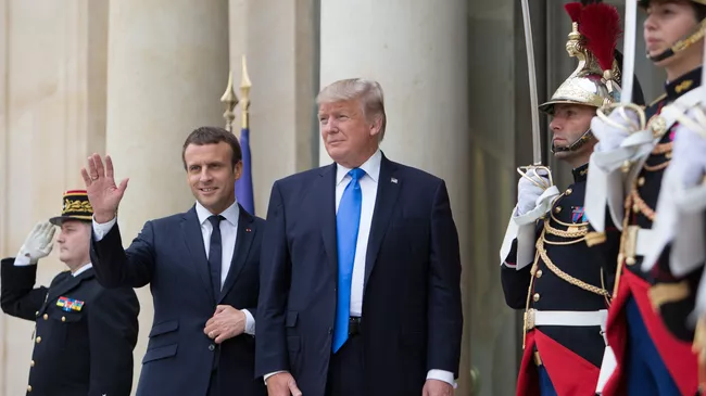 Дональд Трамп и Эммануэль Макрон