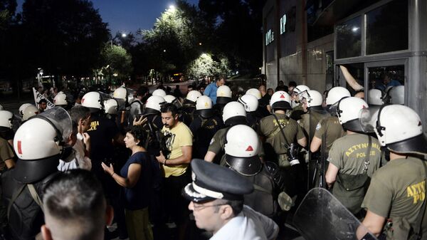 Акция протеста против приезда главы Еврокомиссии Жана-Клода Юнкера в Салониках, Греция. 13 июля 2017