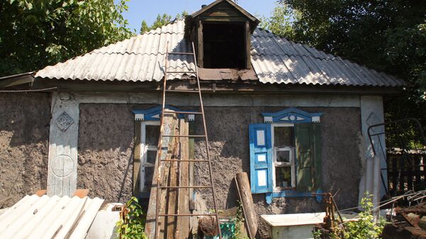 Дом в поселке Михайловке в ЛНР. Архивное фото