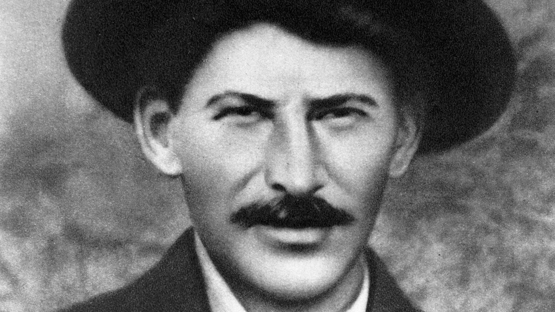 Иосиф Сталин (Джугашвили) во время Туруханской ссылки - РИА Новости, 1920, 10.12.2025