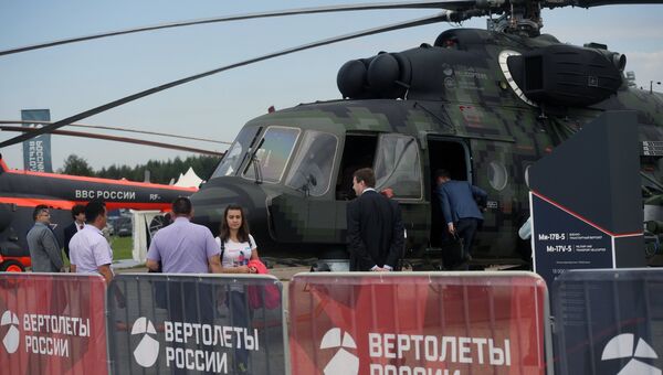 Военно-транспортный вертолет МИ-17 на Международном авиационно-космическом салоне МАКС-2017 в Жуковском. 18 июля 2017