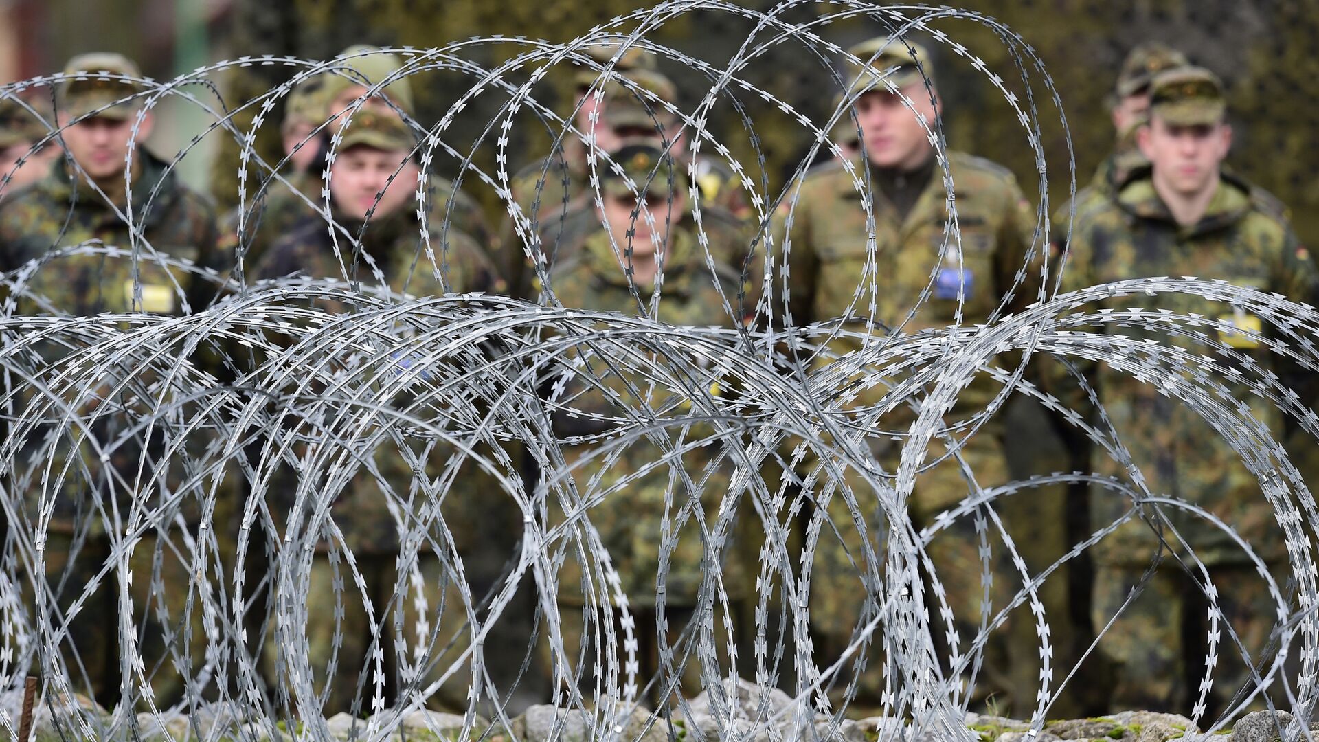 Солдаты на построении в многонациональном корпусе НАТО в Польше - РИА Новости, 1920, 25.11.2021