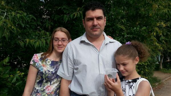 Сергей с дочерьми