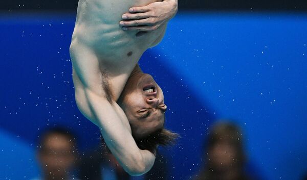 Цзяньфэн Пэн (КНР) в финальных соревнованиях по прыжкам в воду с трамплина 1 м среди мужчин на чемпионате мира FINA 2017