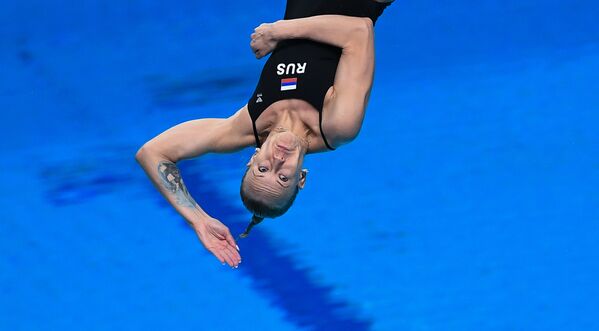 Надежда Бажина (Россия) в соревнованиях по прыжкам в воду с трамплина 1 м среди женщин на чемпионате мира FINA 2017