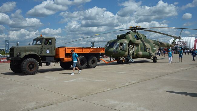 Вертолет Ми-17В-5 на Международном авиационно-космическом салоне МАКС-2017