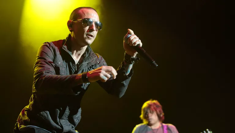 Участник американской группы Linkin Park Честер Беннингтон Участник американской группы Linkin Park Честер Беннингтон