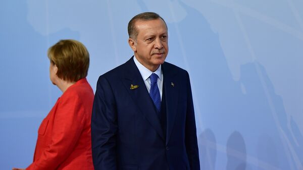 Канцлер Германии Ангела Меркель и президент Турции Реджеп Тайип Эрдоган на саммите G20 в Гамбурге