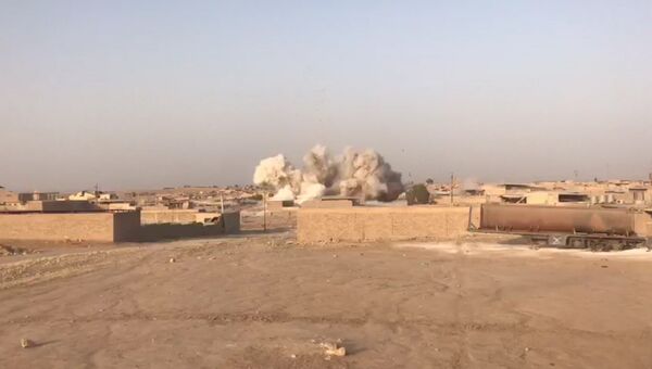 Иракские военные уничтожили склад боеприпасов ИГ* в Мосуле