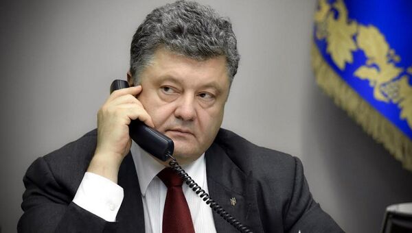 Президент Украины Петр Порошенко в ходе телефонных переговоров нормандской четверки. 24 июля 2017