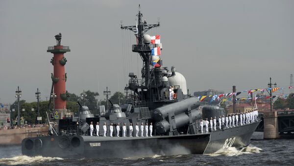 Ракетный катер 3го ранга Чувашия во время генеральной репетиции парада, посвященного Дню Военно-Морского Флота (ВМФ), в Санкт-Петербурге