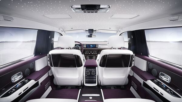 Салон автомобиля Rolls-Royce