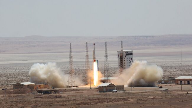 Испытание ракеты-носителя Симорг в Иране. Архивное фото