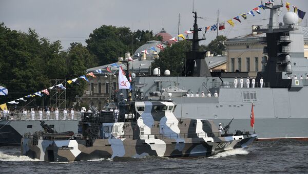 Празднование Дня ВМФ в Санкт-Петербурге. Архивное фото