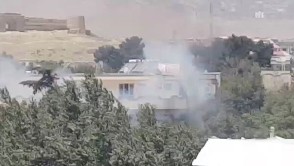 Дым на месте взрыва в Кабуле