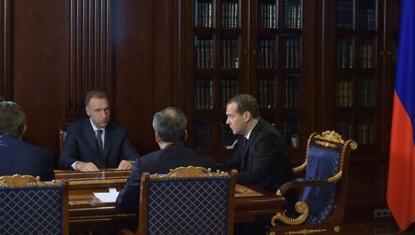 Председатель правительства РФ Дмитрий Медведев проводит совещание с вице-премьерами РФ.  31 июля 2017