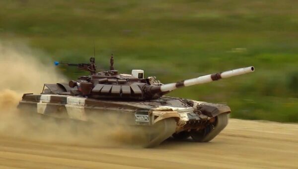 Рекордная стрельба танкистов и соревнования снайперов: второй день АрМИ-2017