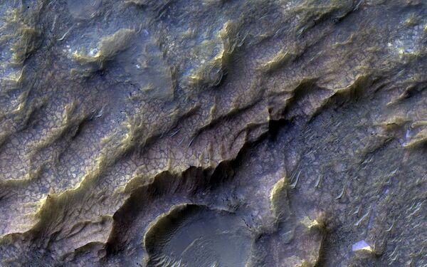 Поверхность Марса снятая Марсианским разведывательным спутником