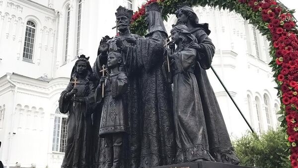Памятник семье Николая II в Дивеево