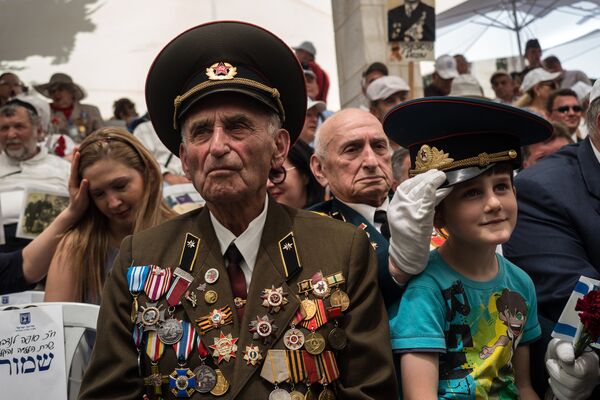 Участники парада Победы и акции Бессмертный полк в Иерусалиме Участники парада Победы и акции Бессмертный полк в Иерусалиме