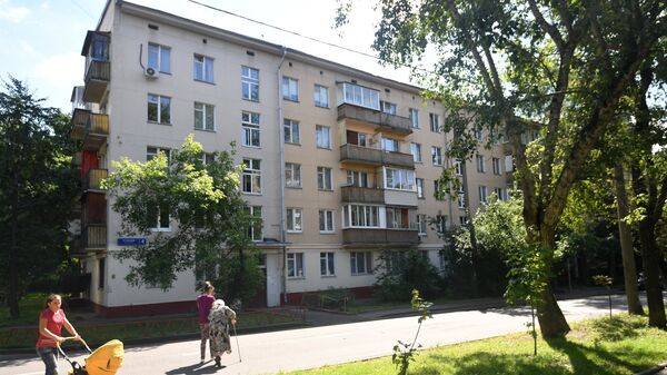 Пятиэтажный жилой дом в Москве, включенный в программу реновации