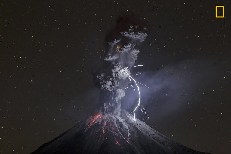 Работа фотографа Sergio Tapiro Velasco The power of nature, получившая Гран-при и 1-е место в категории Природа в фотоконкурсе 2017 National Geographic Travel Photographer of the Year