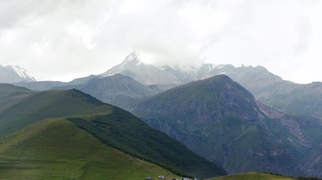 Гора Казбек. Архивое фото