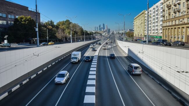 Улица Крымский вал в Москве