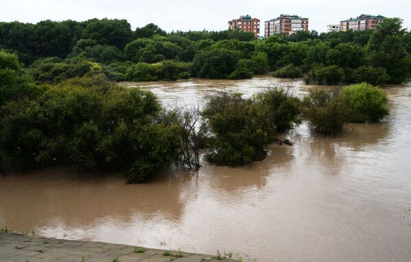 Река Комаровка, разлившаяся после ливней. 7 августа 2017