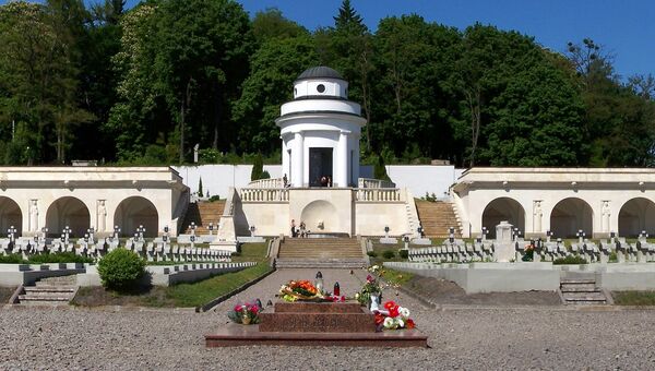 Часовня-ротонда на Лычаковском кладбище Львова