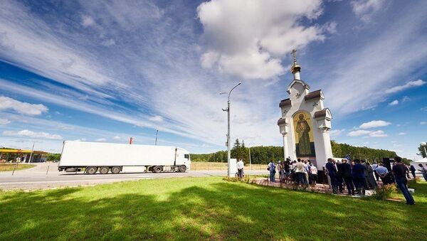 Освящения киота с православными иконами на трассе М-1 Беларусь