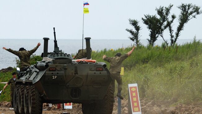 Российские десантники на АрМИ. Архивное фото