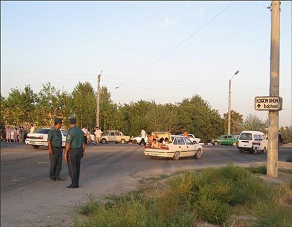 Виновниками крупного ДТП в Узбекистане, в котором погибли 26 человек, могли стать строители компании, принадлежащей узбекским железным дорогам