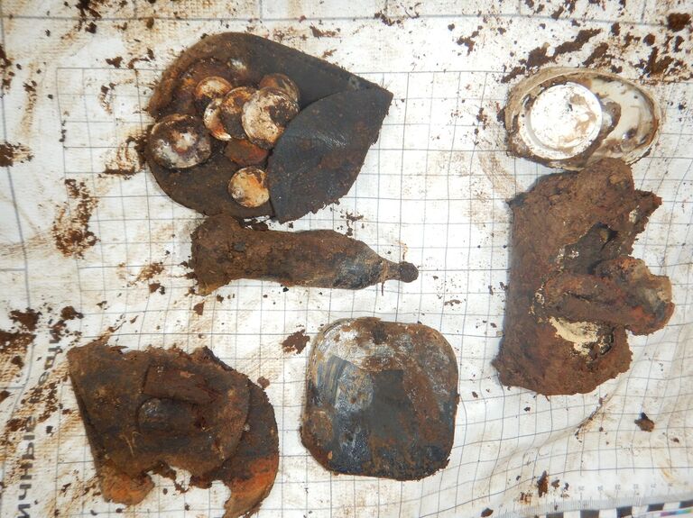 Вещи, найденные в ходе поисковой экспедиции на острове Шумшу Вещи, найденные в ходе поисковой экспедиции на острове Шумшу