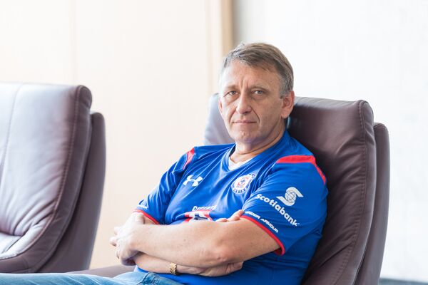 Профессор кафедры полупроводниковой электроники и физики полупроводников НИТУ МИСиС Александр Кирьянов Профессор кафедры полупроводниковой электроники и физики полупроводников НИТУ МИСиС Александр Кирьянов