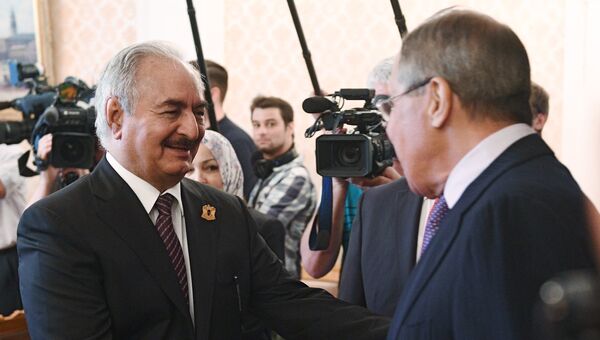 Командующий Ливийской национальной армией Халифа Хафтар во время встречи с Сергеем Лавровым. 14 августа 2017