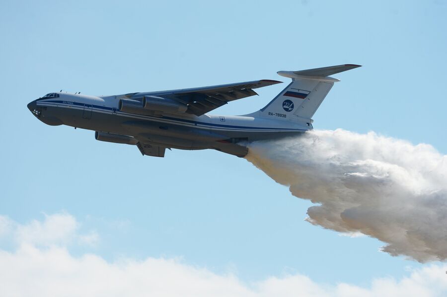 Тяжёлый военно-транспортный самолёт Ил-76