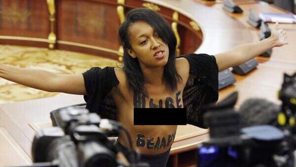 Активистка Femen Анжелина Диаш. Архивное фото