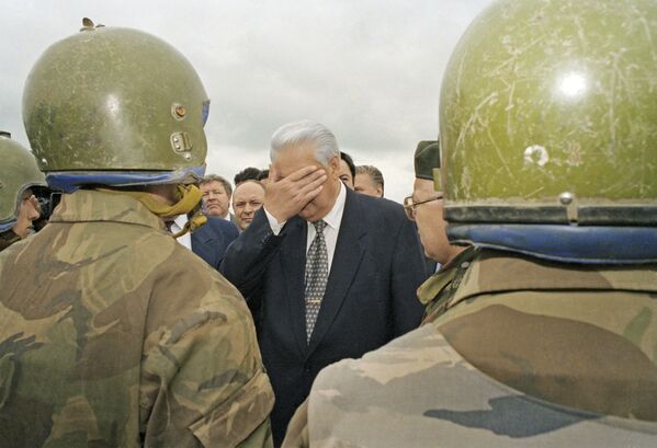 Чечня, 96-й год. Встреча с солдатами и офицерами 205-й мотострелковой бригады федеральных войск