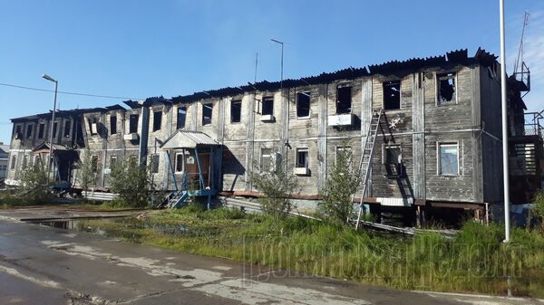 Сгоревший дом в городе Губкинский. 16 августа 2017