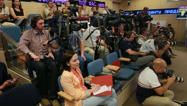 Журналисты на пресс-конференции посвященной проведению X Международного военно-музыкального фестиваля Спасская башня