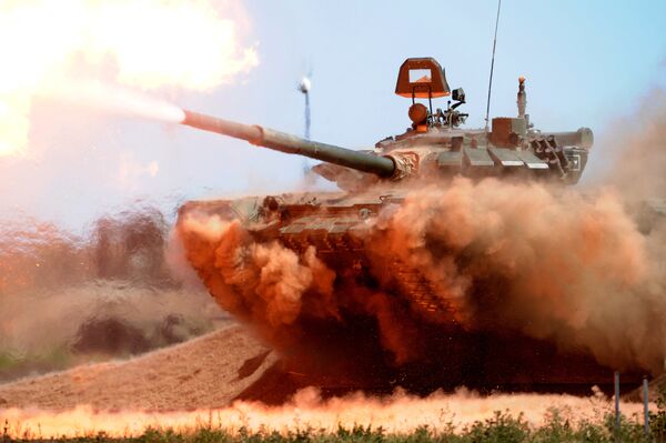 Танк Т-72Б3 на полигоне Кадамовский в Ростовской области