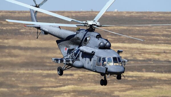 Вертолет Ми-8АМТШ над полигоном Кадамовский. Архивное фото