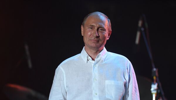 Президент РФ Владимир Путин во время посещения фестиваля Koktebel Jazz Party 2017
