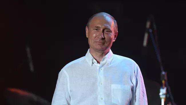 Президент РФ Владимир Путин во время посещения фестиваля Koktebel Jazz Party 2017