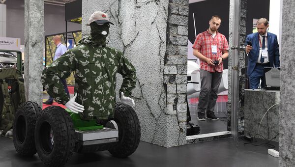 Прототип тактического тренажера Подвижная радиоуправляемая мишень на международном военно-техническом форуме Армия-2017 в Московской области
