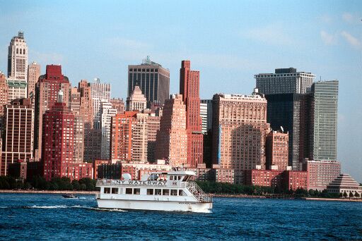 Остров Манхэттен в Нью-Йорке Остров Манхэттен в Нью-Йорке - РИА Новости, 1920, 14.09.2025