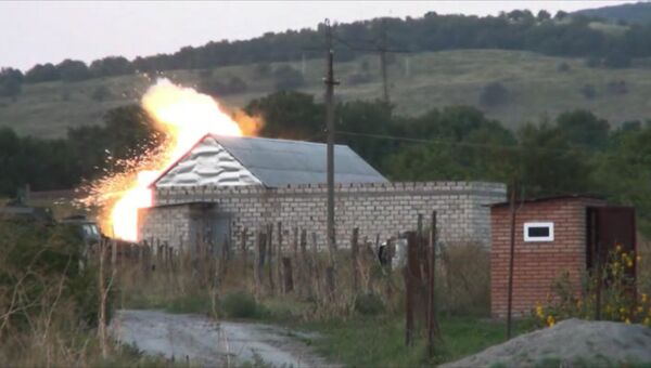 Сотрудники спецслужб взорвали дом с террористами во время спецоперации в Ингушетии