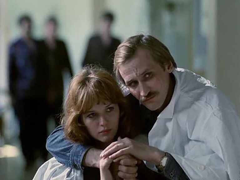Кадр из фильма Экипаж(1979) Кадр из фильма Экипаж(1979)